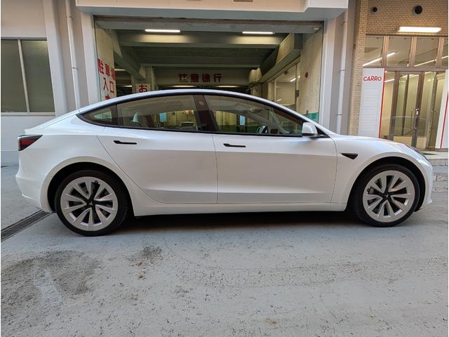 モデル３ スタンダードレンジプラス　バックカメラ　サイドカメラ　ナビ　クリアランスソナー　オートクルーズコントロール　パワーシート　ＣＶＴ　アルミホイール　ＡＢＳ　エアコン　パワーウィンドウ　運転席エアバッグ　助手席エアバッグ（15枚目）