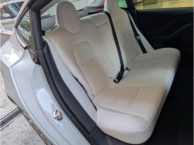 モデル３ スタンダードレンジプラス　バックカメラ　サイドカメラ　ナビ　クリアランスソナー　オートクルーズコントロール　パワーシート　ＣＶＴ　アルミホイール　ＡＢＳ　エアコン　パワーウィンドウ　運転席エアバッグ　助手席エアバッグ（21枚目）