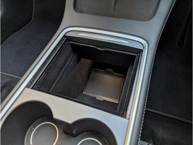 モデル３ スタンダードレンジプラス　バックカメラ　サイドカメラ　ナビ　クリアランスソナー　オートクルーズコントロール　パワーシート　ＣＶＴ　アルミホイール　ＡＢＳ　エアコン　パワーウィンドウ　運転席エアバッグ　助手席エアバッグ（44枚目）