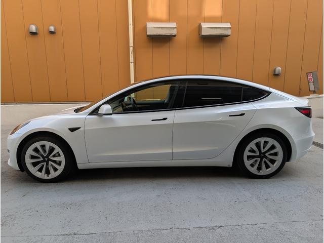 モデル３ スタンダードレンジプラス　黒内装　ブラックレザー　クリアランスソナー　バックカメラ　サイドカメラ　ナビ　アルミホイール　サンルーフ　ＡＴ　パワーシート　Ｂｌｕｅｔｏｏｔｈ　エアコン　パワーウィンドウ（13枚目）