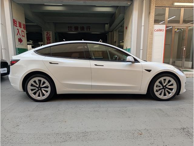 モデル３ スタンダードレンジプラス　黒内装　ブラックレザー　クリアランスソナー　バックカメラ　サイドカメラ　ナビ　アルミホイール　サンルーフ　ＡＴ　パワーシート　Ｂｌｕｅｔｏｏｔｈ　エアコン　パワーウィンドウ（17枚目）