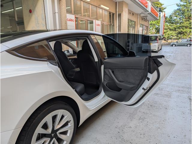 モデル３ スタンダードレンジプラス　黒内装　ブラックレザー　クリアランスソナー　バックカメラ　サイドカメラ　ナビ　アルミホイール　サンルーフ　ＡＴ　パワーシート　Ｂｌｕｅｔｏｏｔｈ　エアコン　パワーウィンドウ（21枚目）