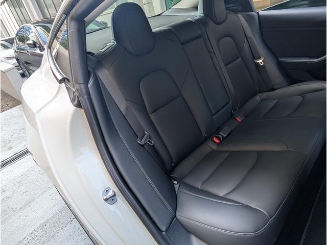 モデル３ スタンダードレンジプラス　黒内装　ブラックレザー　クリアランスソナー　バックカメラ　サイドカメラ　ナビ　アルミホイール　サンルーフ　ＡＴ　パワーシート　Ｂｌｕｅｔｏｏｔｈ　エアコン　パワーウィンドウ（28枚目）