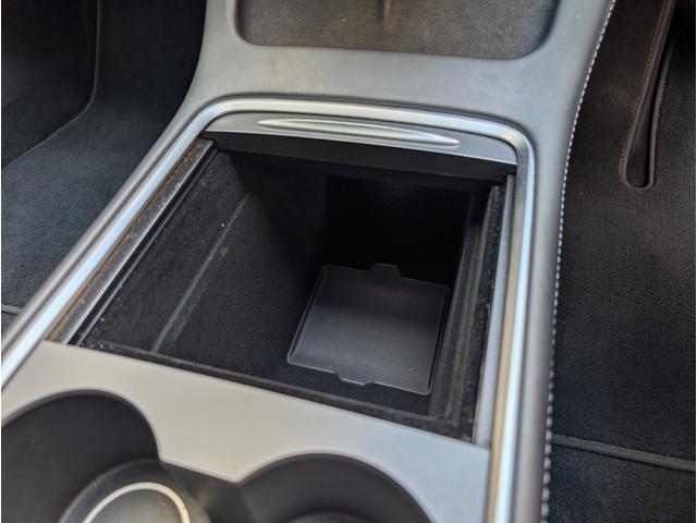 モデル３ スタンダードレンジプラス　黒内装　ブラックレザー　クリアランスソナー　バックカメラ　サイドカメラ　ナビ　アルミホイール　サンルーフ　ＡＴ　パワーシート　Ｂｌｕｅｔｏｏｔｈ　エアコン　パワーウィンドウ（46枚目）