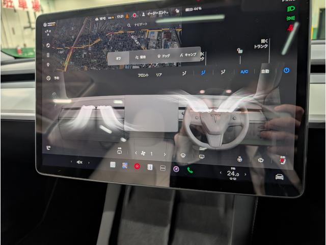 モデル3 スタンダードレンジプラス ETC バックカメラ サイドカメラ ナビ アルミホイール サンルーフ AT シートヒーター パワーシート エアコン パワーステアリング(7枚目)