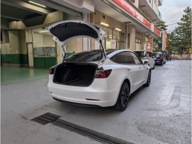 モデル3 スタンダードレンジプラス ETC バックカメラ サイドカメラ ナビ アルミホイール サンルーフ AT シートヒーター パワーシート エアコン パワーステアリング(32枚目)