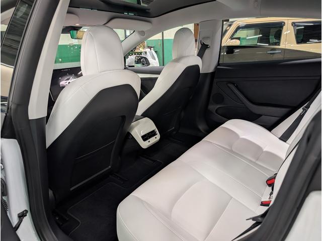 モデル3 スタンダードレンジプラス ETC バックカメラ サイドカメラ ナビ アルミホイール サンルーフ AT シートヒーター パワーシート エアコン パワーステアリング(64枚目)