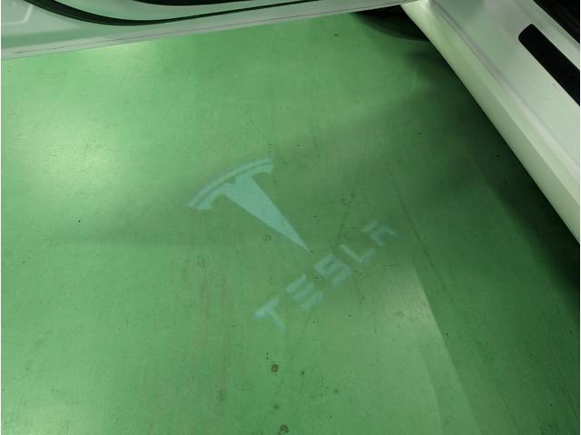 モデル3 スタンダードレンジプラス ETC バックカメラ サイドカメラ ナビ アルミホイール サンルーフ AT シートヒーター パワーシート エアコン パワーステアリング(66枚目)