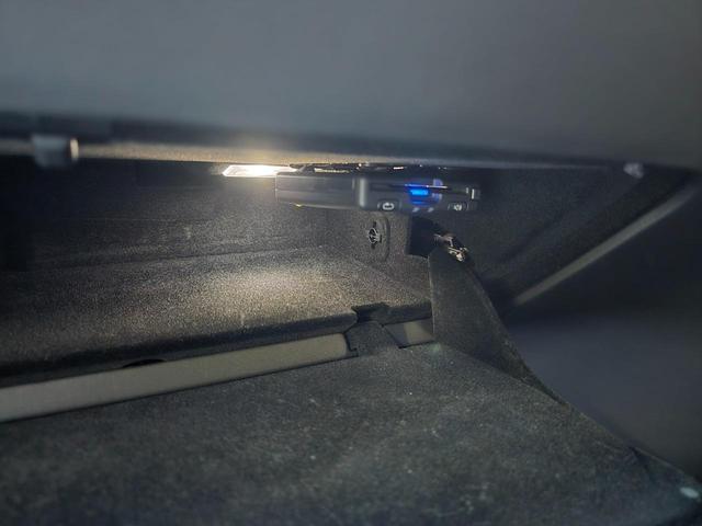 モデルＸ ロングレンジ　ＥＴＣ　バックカメラ　サイドカメラ　オートクルーズコントロール　パワーシート　サンルーフ　ナビ　電動リアゲート　アルミホイール　電動格納ミラー　ＣＶＴ　エアコン　パワーステアリング（14枚目）