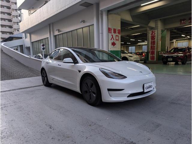 モデル３ スタンダードレンジプラス　ＥＴＣ　オートクルーズコントロール　バックカメラ　サイドカメラ　ナビ　アルミホイール　オートマチックハイビーム　サンルーフ　ＣＶＴ　パワーシート　Ｂｌｕｅｔｏｏｔｈ　ＡＢＳ　エアコン　運転席エアバッグ（13枚目）