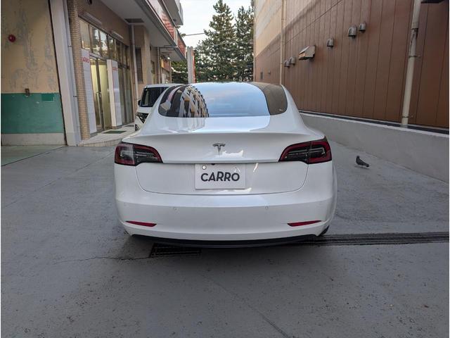 モデル３ スタンダードレンジプラス　ＥＴＣ　オートクルーズコントロール　バックカメラ　サイドカメラ　ナビ　アルミホイール　オートマチックハイビーム　サンルーフ　ＣＶＴ　パワーシート　Ｂｌｕｅｔｏｏｔｈ　ＡＢＳ　エアコン　運転席エアバッグ（18枚目）