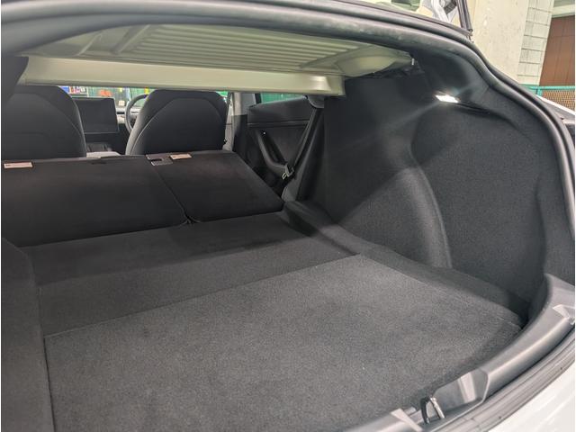 モデル３ スタンダードレンジプラス　ＥＴＣ　オートクルーズコントロール　バックカメラ　サイドカメラ　ナビ　アルミホイール　オートマチックハイビーム　サンルーフ　ＣＶＴ　パワーシート　Ｂｌｕｅｔｏｏｔｈ　ＡＢＳ　エアコン　運転席エアバッグ（25枚目）