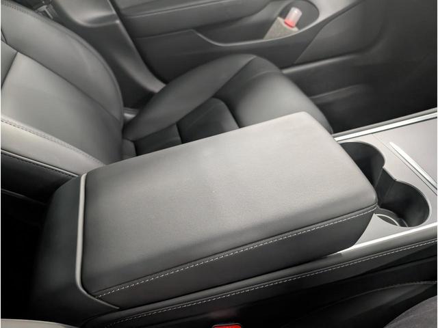 モデル３ スタンダードレンジプラス　ＥＴＣ　オートクルーズコントロール　バックカメラ　サイドカメラ　ナビ　アルミホイール　オートマチックハイビーム　サンルーフ　ＣＶＴ　パワーシート　Ｂｌｕｅｔｏｏｔｈ　ＡＢＳ　エアコン　運転席エアバッグ（33枚目）