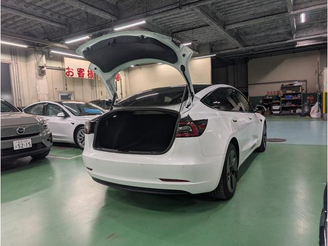 モデル３ スタンダードレンジプラス　ＥＴＣ　オートクルーズコントロール　バックカメラ　サイドカメラ　ナビ　アルミホイール　オートマチックハイビーム　サンルーフ　ＣＶＴ　パワーシート　Ｂｌｕｅｔｏｏｔｈ　ＡＢＳ　エアコン　運転席エアバッグ（53枚目）