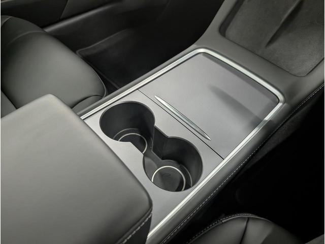 モデル３ スタンダードレンジプラス　ＥＴＣ　オートクルーズコントロール　バックカメラ　サイドカメラ　ナビ　アルミホイール　オートマチックハイビーム　サンルーフ　ＣＶＴ　パワーシート　Ｂｌｕｅｔｏｏｔｈ　ＡＢＳ　エアコン　運転席エアバッグ（64枚目）