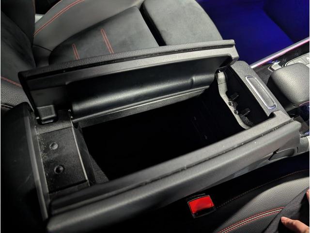 EQB EQB350 4マチック AMGラインパッケージ 4WD 全周囲カメラ クリアランスソナー オートクルーズコントロール パワーシート 衝突被害軽減システム ナビ TV LEDヘッドランプ ヘッドライトウォッシャー アルミホイール シートヒーター(41枚目)