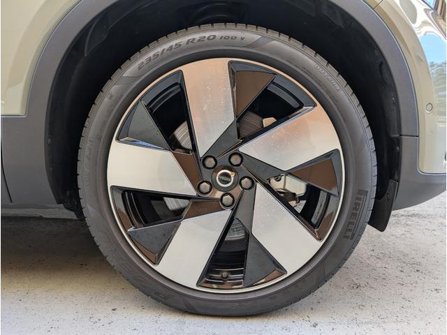 ＸＣ４０リチャージ リチャージ　アルティメットツインモーター　４ＷＤ　ドライブレコーダー　ＥＴＣ　クリアランスソナー　オートクルーズコントロール　レーンアシスト　パワーシート　衝突被害軽減システム　サンルーフ　オートマチックハイビーム　オートライト（20枚目）