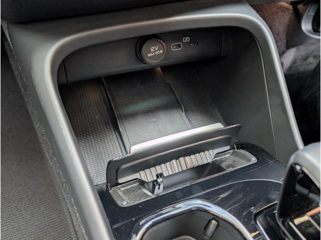 ＸＣ４０リチャージ リチャージ　アルティメットツインモーター　４ＷＤ　ドライブレコーダー　ＥＴＣ　クリアランスソナー　オートクルーズコントロール　レーンアシスト　パワーシート　衝突被害軽減システム　サンルーフ　オートマチックハイビーム　オートライト（47枚目）