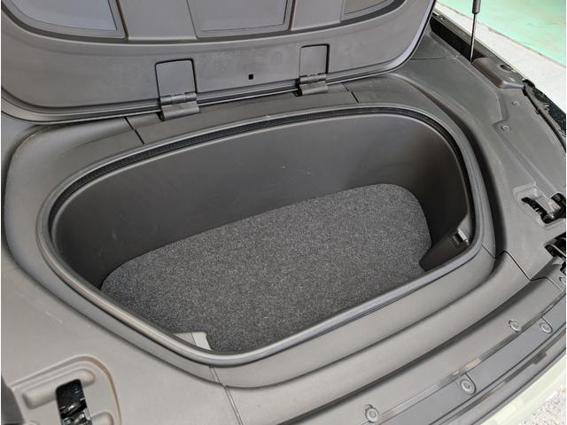 ＸＣ４０リチャージ リチャージ　アルティメットツインモーター　４ＷＤ　ドライブレコーダー　ＥＴＣ　クリアランスソナー　オートクルーズコントロール　レーンアシスト　パワーシート　衝突被害軽減システム　サンルーフ　オートマチックハイビーム　オートライト（76枚目）