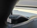 モデル３ スタンダードレンジプラス　ＥＴＣ　オートクルーズコントロール　ナビ　アルミホイール　サンルーフ　ＣＶＴ　電動リアゲート　Ｂｌｕｅｔｏｏｔｈ　ＡＢＳ　エアコン　パワーステアリング　パワーウィンドウ　運転席エアバッグ（6枚目）