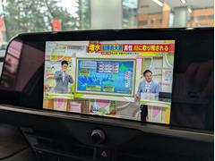 ＴＶ付きの車となっております。送迎時の待ち時間などとてもお役に立ちます。 6