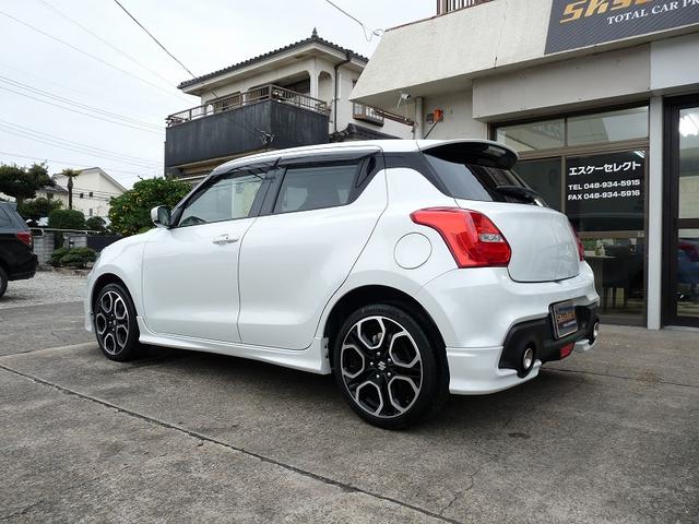 スイフトスポーツ ベースグレード　１オーナー車　純正６速ＭＴ純正オプションフルエアロ　パイオニアナビフルセグＴＶ　ＢＴ接続　ＥＴＣ　ドライブレコーダー　キーレス　スマートキー　ＬＥＤライト　シートヒーター　取説　保証書　スペアキー（6枚目）
