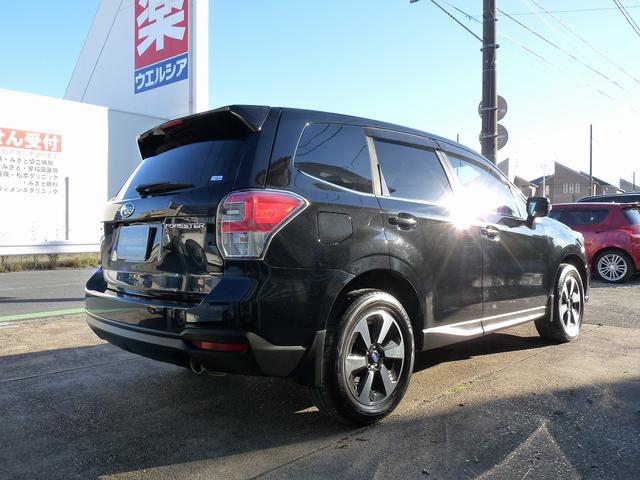 フォレスター ２．０ｉ－Ｌ　１オーナー車．純正６速ＭＴ後期型ナビ地デジフルセグＴＶ　バックカメラＥＴＣインテリアＰＫＧＳＴＩフレキシブルタワーバー全席シートヒータースマートキークルコンＬＥＤライト取説保証書スペアキー１７インチ（8枚目）