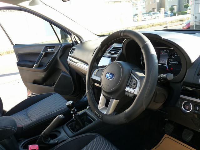 フォレスター ２．０ｉ－Ｌ　１オーナー車．純正６速ＭＴ後期型ナビ地デジフルセグＴＶ　バックカメラＥＴＣインテリアＰＫＧＳＴＩフレキシブルタワーバー全席シートヒータースマートキークルコンＬＥＤライト取説保証書スペアキー１７インチ（11枚目）