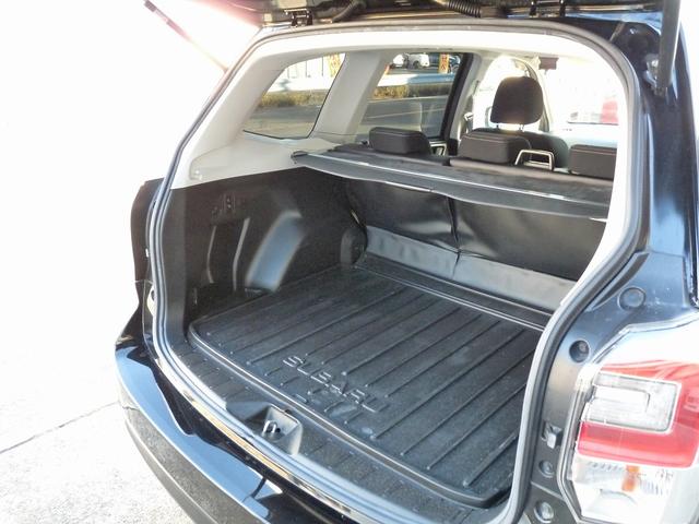 フォレスター ２．０ｉ－Ｌ　１オーナー車．純正６速ＭＴ後期型ナビ地デジフルセグＴＶ　バックカメラＥＴＣインテリアＰＫＧＳＴＩフレキシブルタワーバー全席シートヒータースマートキークルコンＬＥＤライト取説保証書スペアキー１７インチ（63枚目）