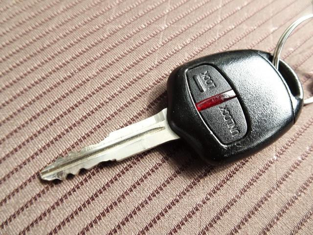 ｅＫワゴン Ｅ　シートヒータ　パワーウインド　ＷエアＢ　安全ボディ　寒冷地仕様車　キ－レス　ＡＢＳ　ベンチシート　エアバック　エアコン　パワステ（33枚目）