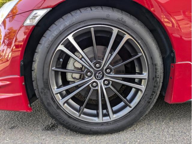 86 GT 12ヶ月走行無制限保証 6速MT TRDエアロ 純正17インチホイール ナビ 内装カスタム フェンダー加工済(49枚目)