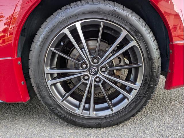 86 GT 12ヶ月走行無制限保証 6速MT TRDエアロ 純正17インチホイール ナビ 内装カスタム フェンダー加工済(52枚目)