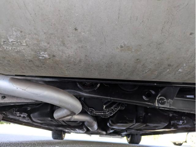 86 GT 12ヶ月走行無制限保証 6速MT TRDエアロ 純正17インチホイール ナビ 内装カスタム フェンダー加工済(54枚目)