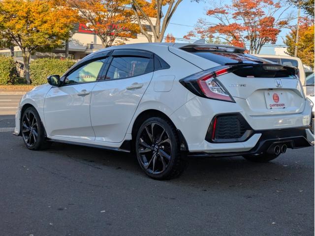 シビック ハッチバック ホンダセンシング 12ヶ月走行無制限保証 6速MT Bluetooth接続対応ナビ ETC ホンダセンシング アダクティブクルーズコントロール(ACC) 純正18インチホイール(14枚目)