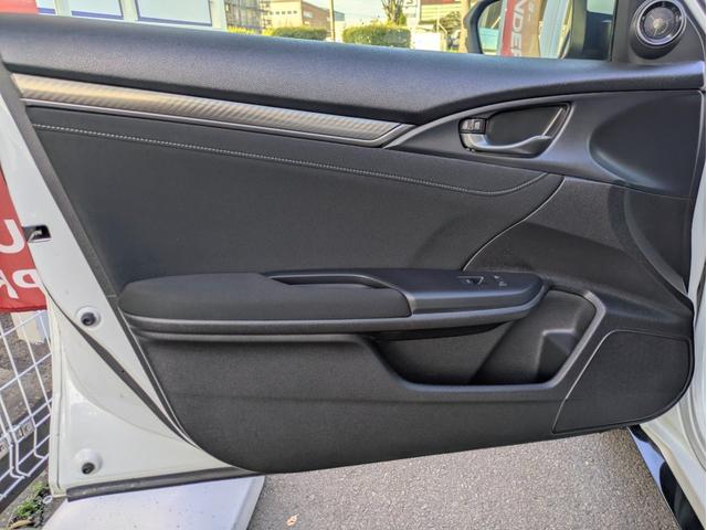 シビック ハッチバック ホンダセンシング 12ヶ月走行無制限保証 6速MT Bluetooth接続対応ナビ ETC ホンダセンシング アダクティブクルーズコントロール(ACC) 純正18インチホイール(46枚目)