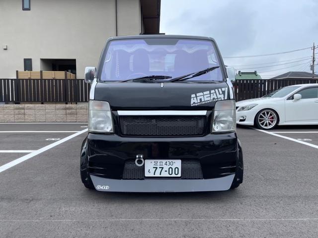 キャリイトラック ＫＣ　新品タイヤ　ローダウン　フルエアロ　社外ナビ　ヤンキーホン　アルミボックス　ステアリングナルディー　ＭＯＭＯシフト　内装張替え済み　ドラレコ　バックカメラ　ミュージックサーバー　ステッカー付（5枚目）