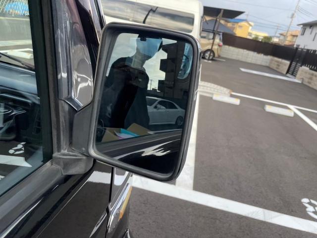 キャリイトラック ＫＣ　新品タイヤ　ローダウン　フルエアロ　社外ナビ　ヤンキーホン　アルミボックス　ステアリングナルディー　ＭＯＭＯシフト　内装張替え済み　ドラレコ　バックカメラ　ミュージックサーバー　ステッカー付（35枚目）