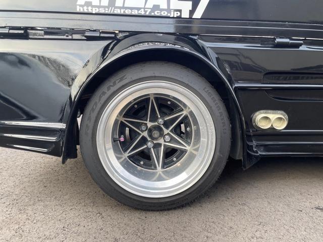 キャリイトラック ＫＣ　新品タイヤ　ローダウン　フルエアロ　社外ナビ　ヤンキーホン　アルミボックス　ステアリングナルディー　ＭＯＭＯシフト　内装張替え済み　ドラレコ　バックカメラ　ミュージックサーバー　ステッカー付（54枚目）