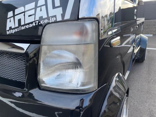 キャリイトラック ＫＣ　新品タイヤ　ローダウン　フルエアロ　社外ナビ　ヤンキーホン　アルミボックス　ステアリングナルディー　ＭＯＭＯシフト　内装張替え済み　ドラレコ　バックカメラ　ミュージックサーバー　ステッカー付（67枚目）