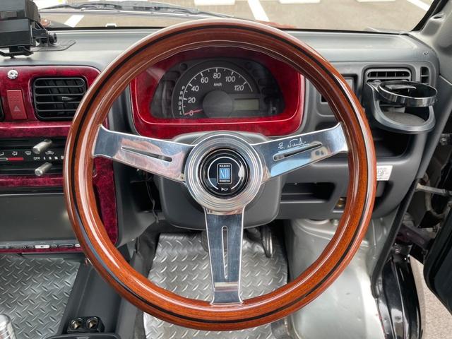 キャリイトラック ＫＣ　新品タイヤ　ローダウン　フルエアロ　社外ナビ　ヤンキーホン　アルミボックス　ステアリングナルディー　ＭＯＭＯシフト　内装張替え済み　ドラレコ　バックカメラ　ミュージックサーバー　ステッカー付（77枚目）