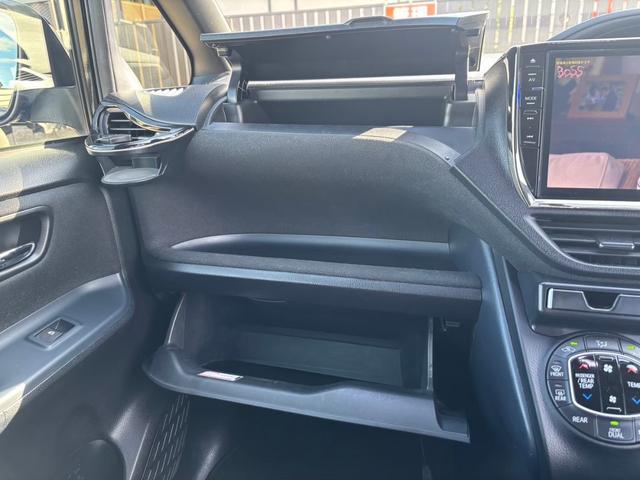 ノア ハイブリッドＧ　ワンオーナー　アルパイン１０型モニタ　１１．４型フリップダウンモニタ　ＴＶナビ　ビルトインＥＴＣ　バックカメラ　ドラレコ　シートヒーター　両側パワースライドドア　電動格納ウィンカー　プッシュスタート（37枚目）