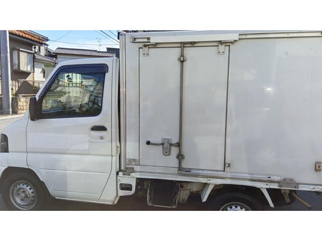 ミニキャブトラック 　ドライブレコーダー　バックカメラ　中温冷蔵冷凍　－５℃設定　キースペアあり（4枚目）