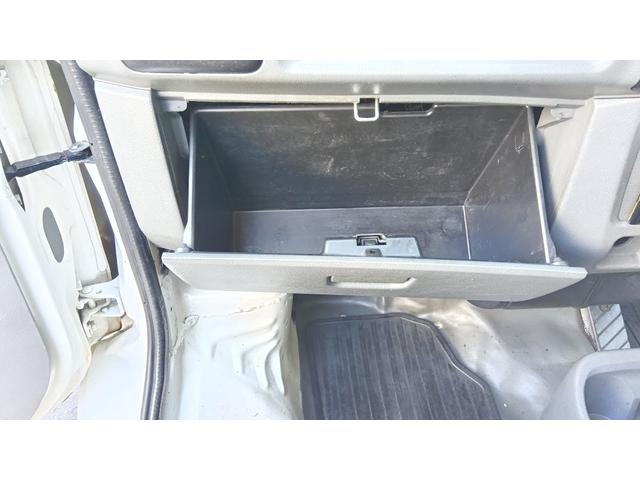 ミニキャブトラック 　ドライブレコーダー　バックカメラ　中温冷蔵冷凍　－５℃設定　キースペアあり（6枚目）