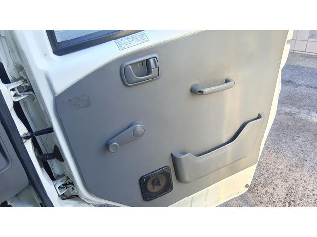 ＮＴ１００クリッパートラック 　簡易保冷車　社外ナビ・テレビ　バックモニター（６インチワイドミラーモニター）（7枚目）