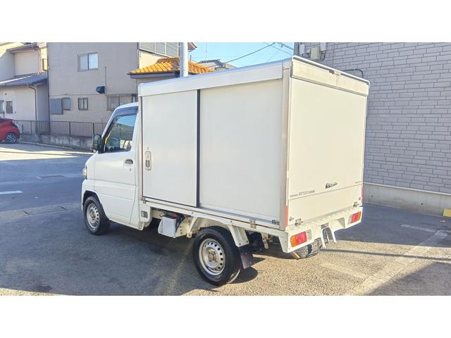 ＮＴ１００クリッパートラック 　簡易保冷車　社外ナビ・テレビ　バックモニター（６インチワイドミラーモニター）（13枚目）