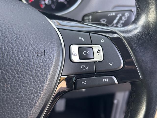 ポロ ＴＳＩハイライン　ナビ　ＴＶ　バックカメラ　Ｂｌｕｅｔｏｏｔｈ　シートヒーター　アダプティブクルーズコントロール　オートライト　ＵＳＢポート　パドルシフト　シティエマージェンシーブレーキ　パドルシフト　１６インチＡＷ（7枚目）