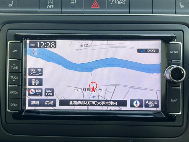ポロ ＴＳＩハイライン　ナビ　ＴＶ　バックカメラ　Ｂｌｕｅｔｏｏｔｈ　シートヒーター　アダプティブクルーズコントロール　オートライト　ＵＳＢポート　パドルシフト　シティエマージェンシーブレーキ　パドルシフト　１６インチＡＷ（10枚目）