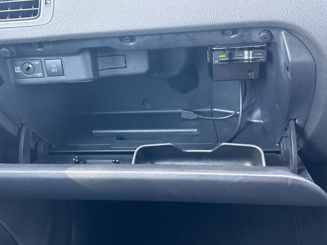 ポロ ＴＳＩハイライン　ナビ　ＴＶ　バックカメラ　Ｂｌｕｅｔｏｏｔｈ　シートヒーター　アダプティブクルーズコントロール　オートライト　ＵＳＢポート　パドルシフト　シティエマージェンシーブレーキ　パドルシフト　１６インチＡＷ（69枚目）