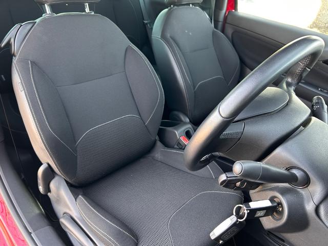 DS3 シック アクティブシティブレーキ Bluetooth ETC 障害物センサー 電動格納ミラー クルーズコントロール オートライト オートワイパー USBポート マニュアルモード 16インチ純正アルミホイール(15枚目)