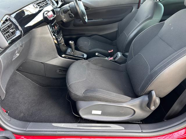 DS3 シック アクティブシティブレーキ Bluetooth ETC 障害物センサー 電動格納ミラー クルーズコントロール オートライト オートワイパー USBポート マニュアルモード 16インチ純正アルミホイール(22枚目)